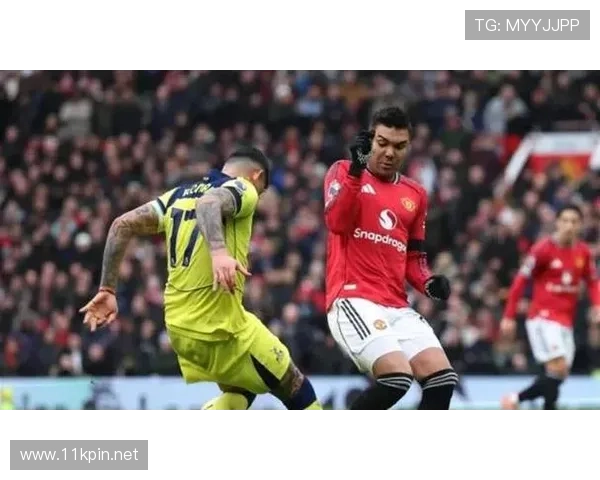 曼联胜势难稳，关键战表现波动影响争四格局